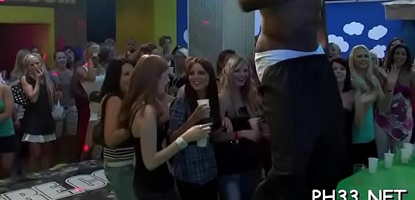  Beauties wants to fuck the army dancer